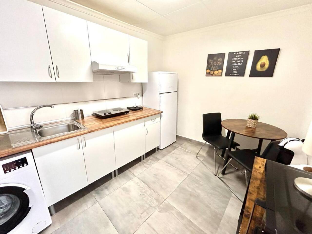 Plaza Circular Mas Que Apartamentos Murcia Dış mekan fotoğraf