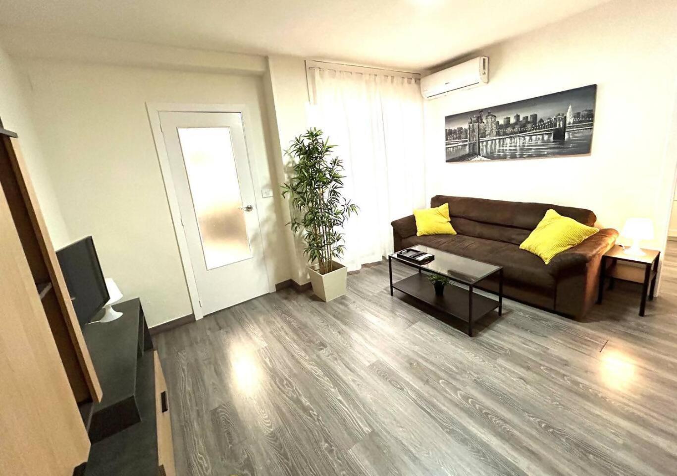 Plaza Circular Mas Que Apartamentos Murcia Dış mekan fotoğraf